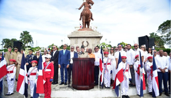 Autoridades de Santiago celebran el 163 aniversario de la Restauración de la Republica.    .