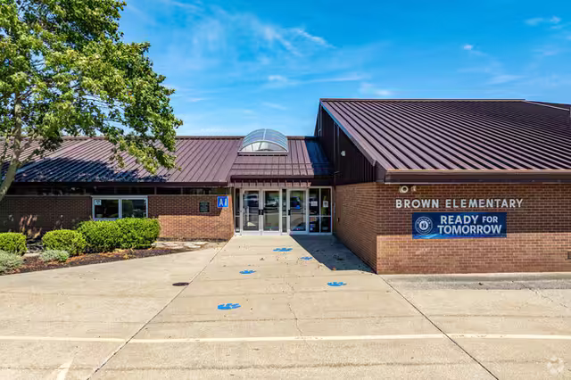 steve elem school.avif
