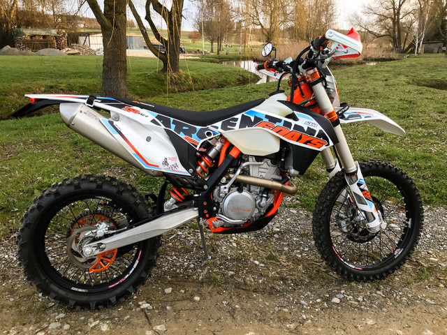 AEBV9249 1.jpg