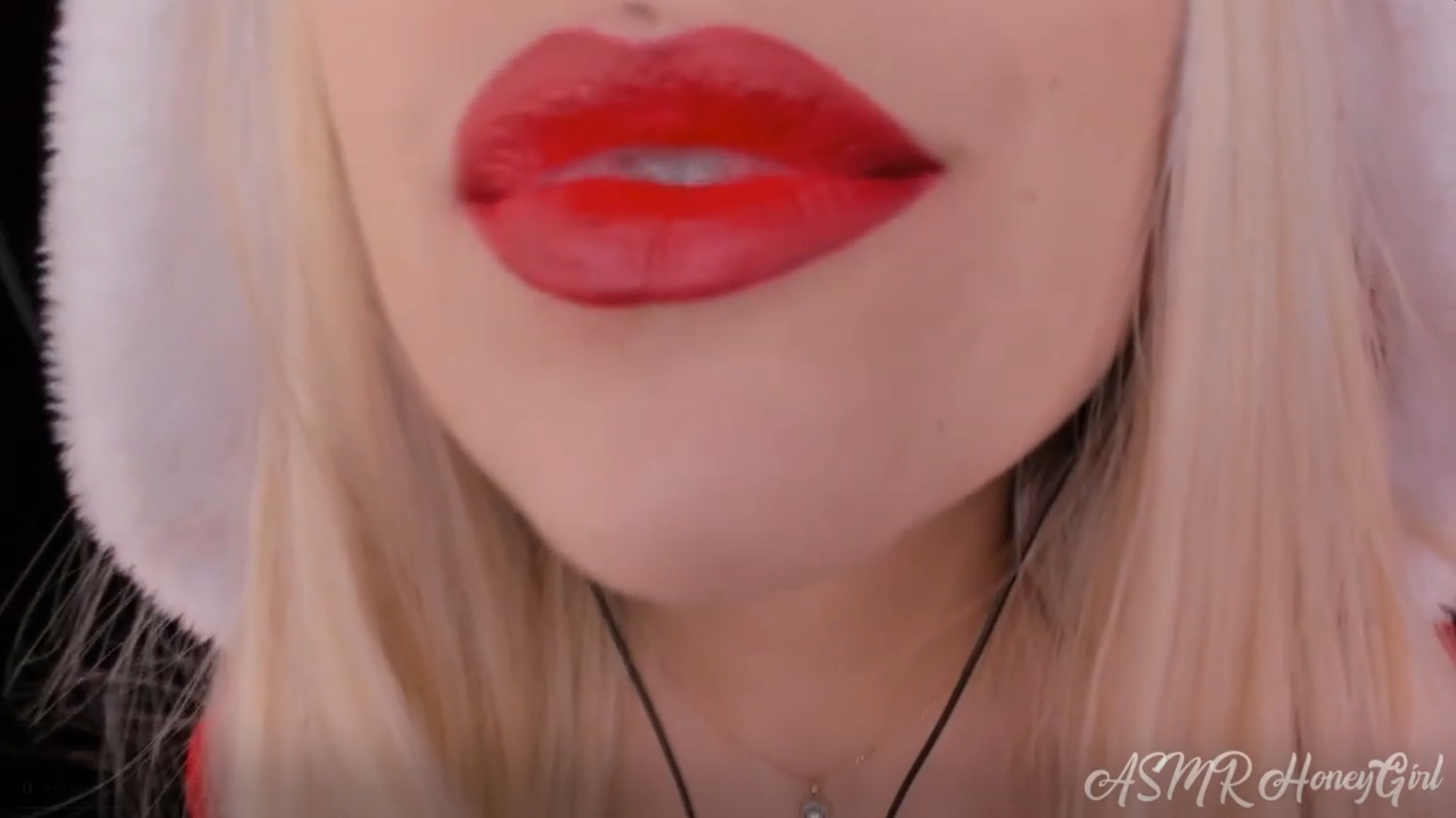 Kisses ASMR [ HoneyGirl ]