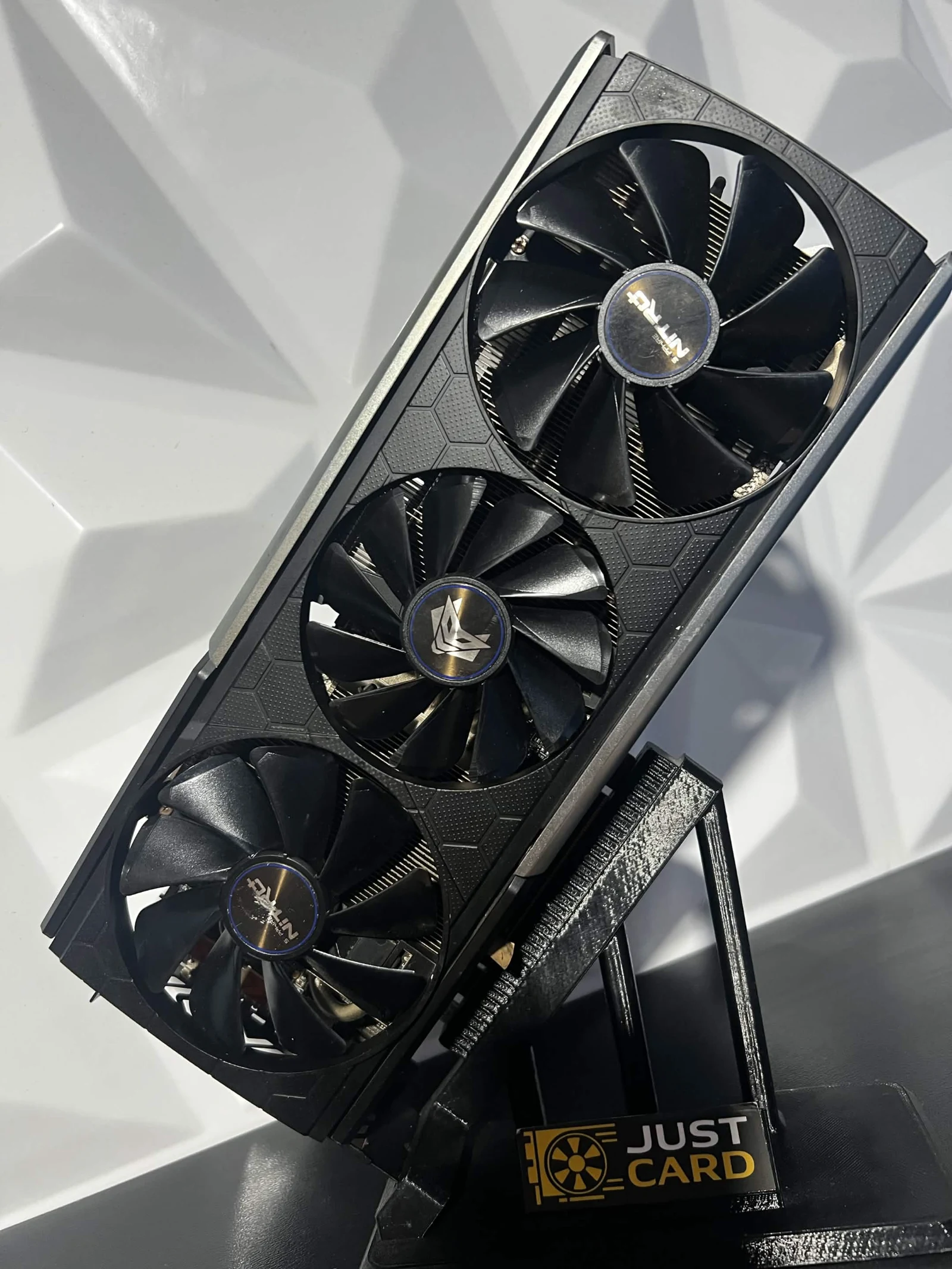 RX 5700 XT 8GB Sapphire Nitro+ Occasion — photo 1