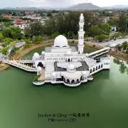 Tengku Tengah Zaharah Mosque4