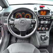 Zafira-13