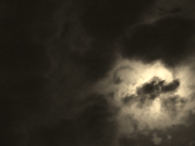 Pmoon-014.jpg