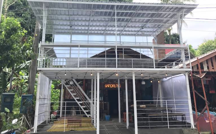Gandrung Coffe and Eatery
