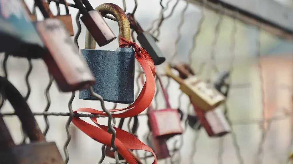 FintechOS își dublează planurile de venituri pentru 2026, după o expansiune de 130% în SUA