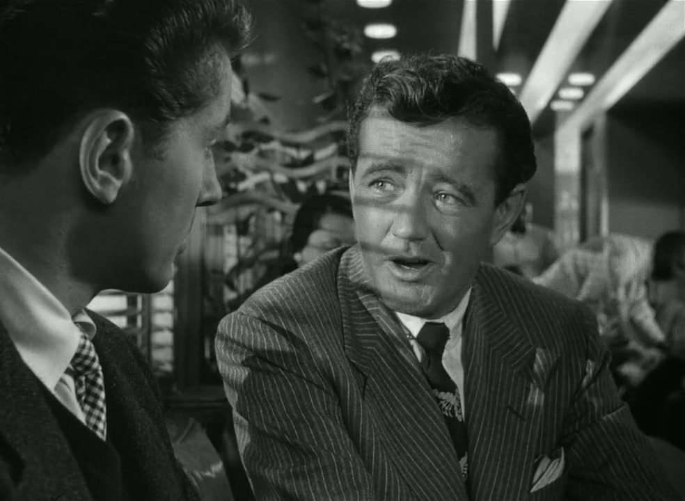 Strangers on a Train Screenshot
