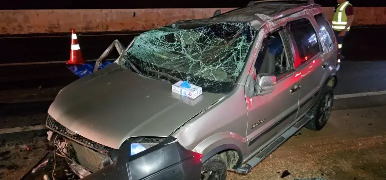 Idosa morre e filha fica presa às ferragens em acidente no Contorno Norte de Ibiporã - Imagem 2