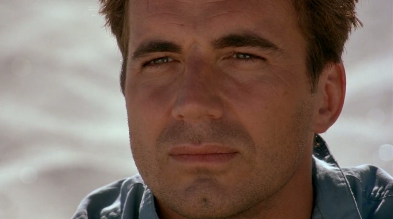 Shark Attack 2 Screenshot