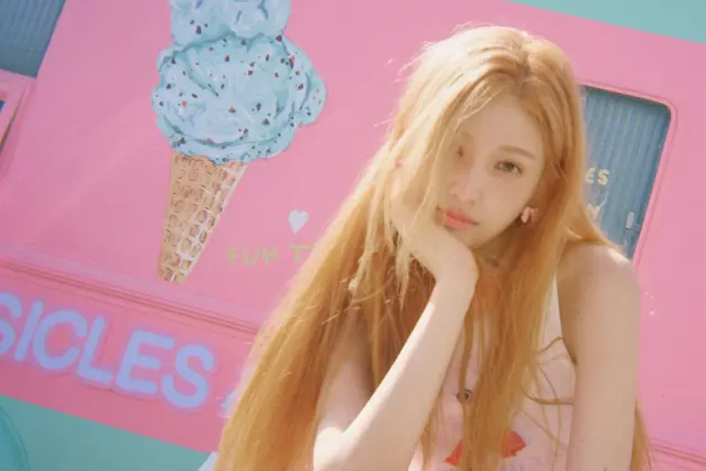 joy red velvet 1383726.webp