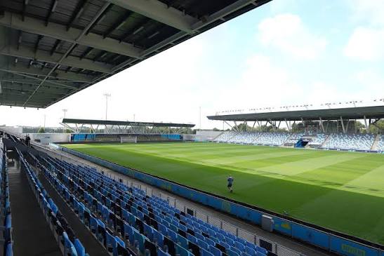 Η ΑΕΚ Κ19 στο εντυπωσιακό «Joie Stadium» για τη «μάχη» με τη Μάντσεστερ Σίτι (VIDEO)