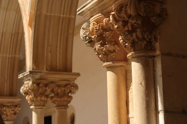 Tomar (7)Claustro do Cemitério NB.jpg