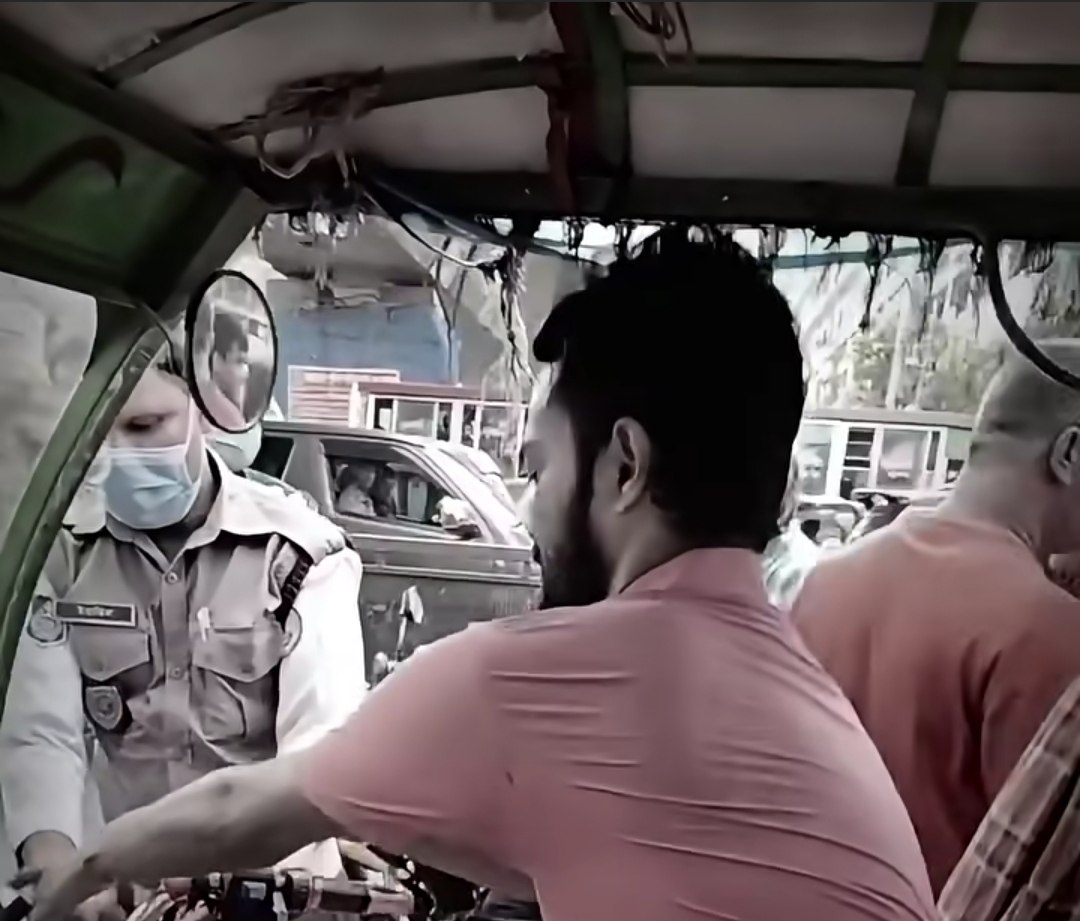 এ কেমন মানবিকতা? অসুস্থ রিকশাচালকের শেষ সম্বলটুকুও কি কেড়ে নিতে হবে?