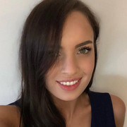 Cat-Schultz-Wallpapers-Insta-Fit-Bio-2