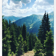 1000px-TRAVEL-736