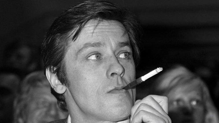 El último deseo de Alain Delon fue ser enterrado en su casa, cerca de sus perros