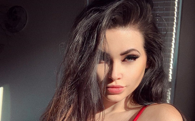 Niece-Waidhofer-2.jpg