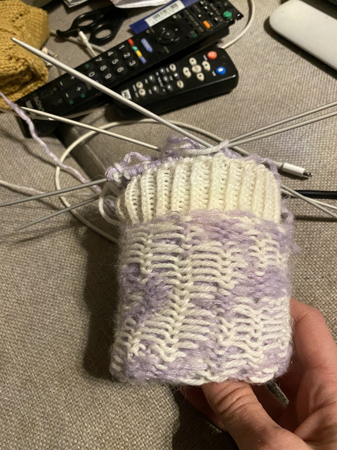 243-C9-F25-2-AB8-428-C-809-B-17-A3-ACDF2