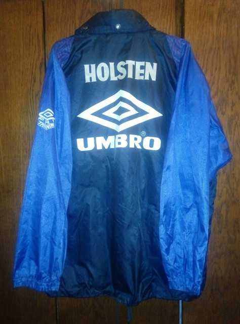 tottenham-jacket-Umbro4