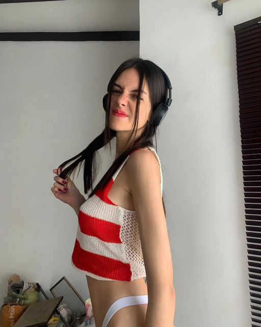 SOFIA-VELEZ-BOLA-OS-6