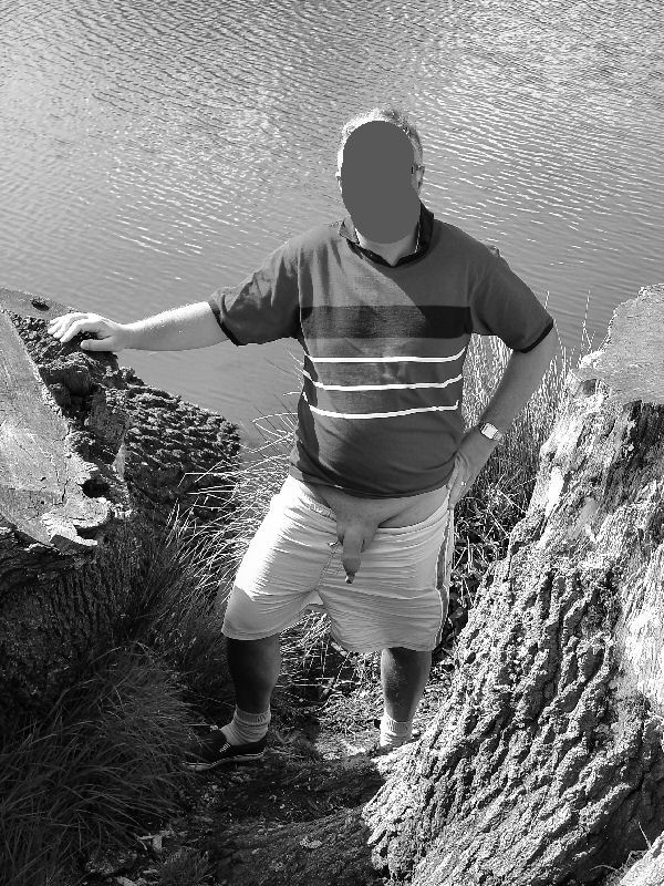 B-W09.jpg