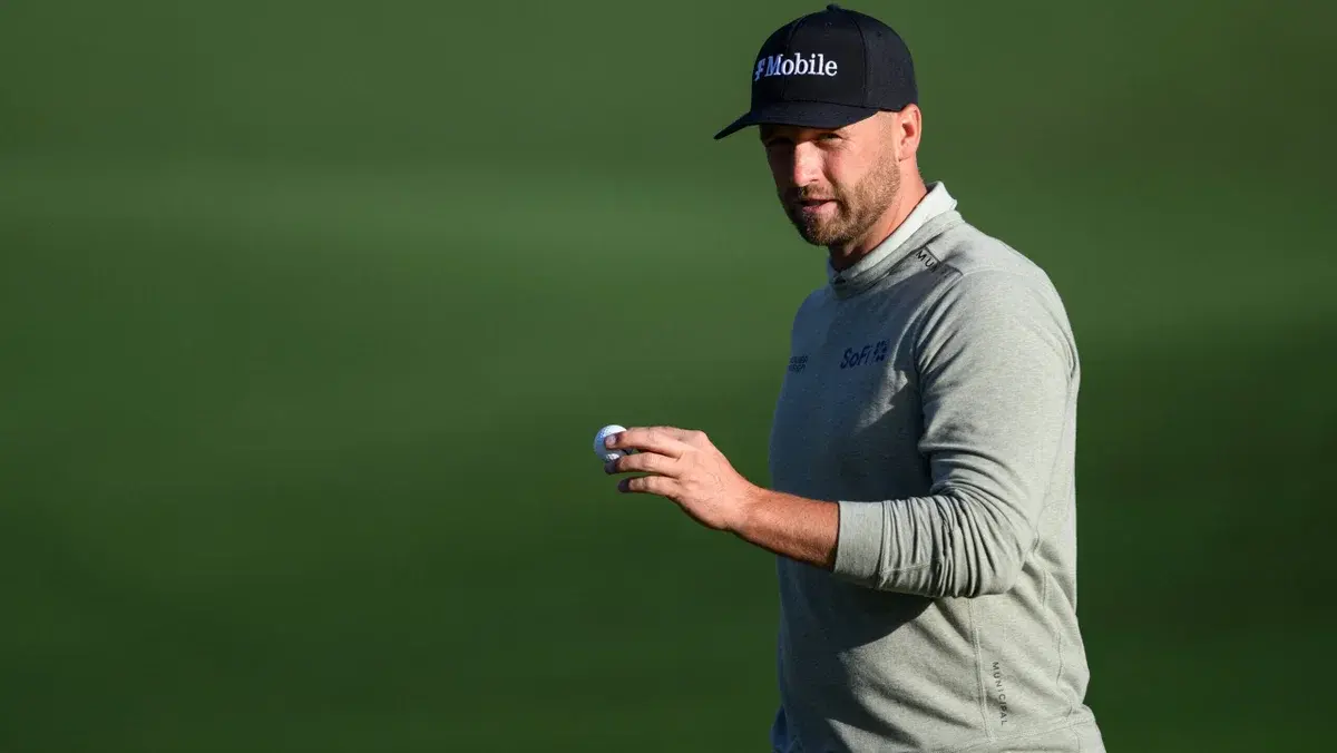 Vedetele golfului, eliminate prematur din turneele majore