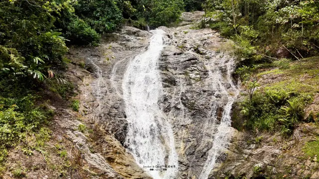 Lata Waterfall1.webp