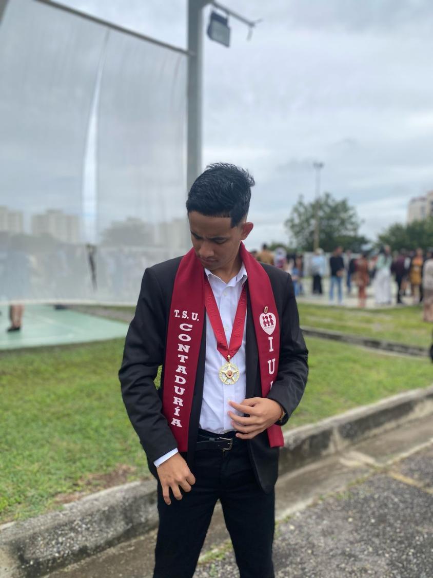 Traje Negro Un Botón - Vista 1