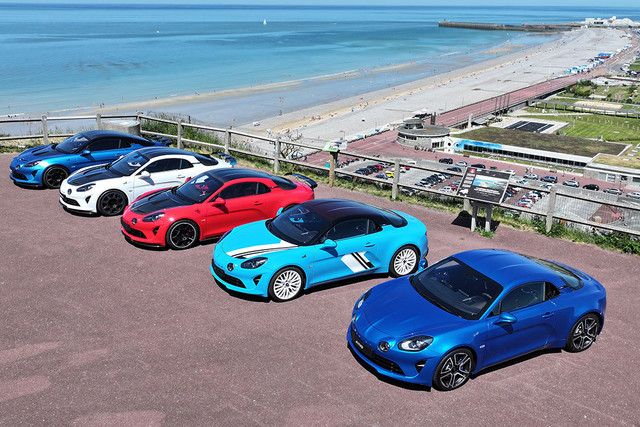 Alpine-A110-as1-versions
