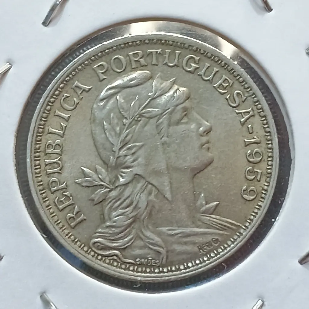 Moeda de Portugal 50 Centavos 1959 Alpaca KM 577 – Soberba