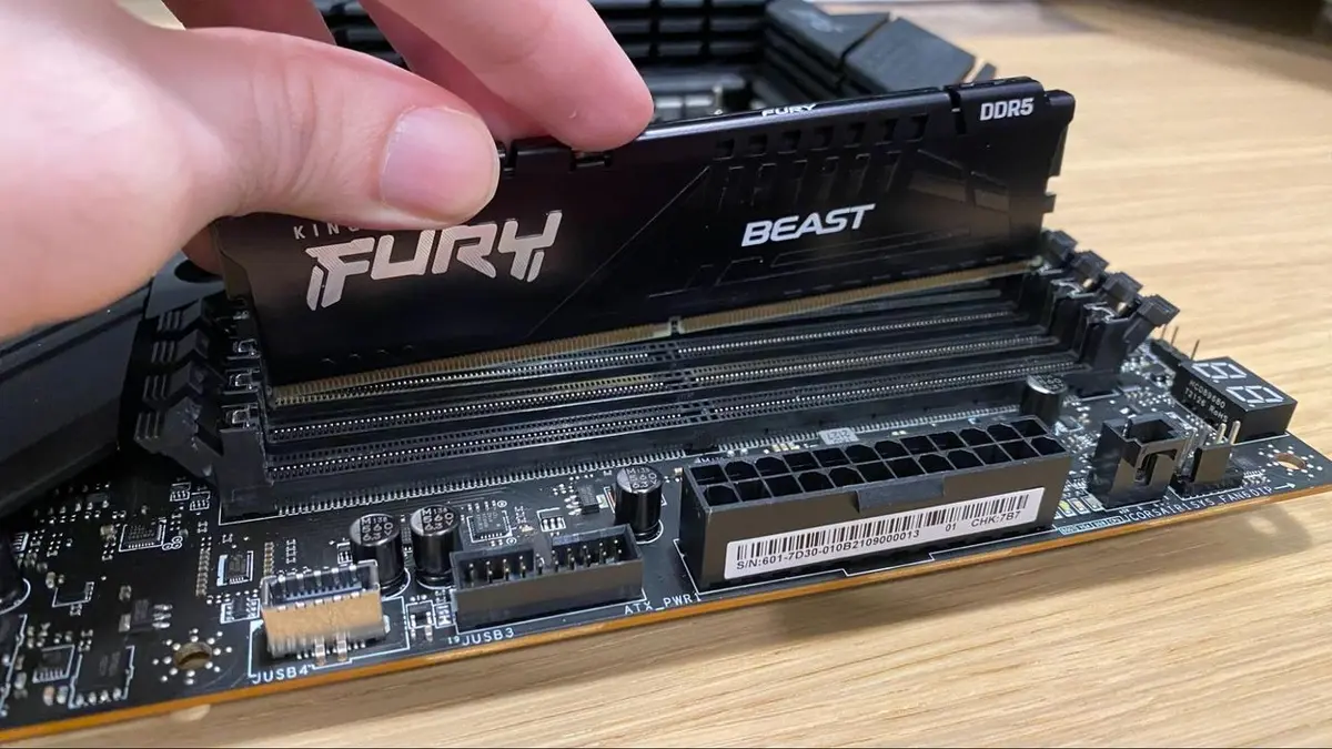Microsoft Removes 32GB RAM Advice Amid Memory Shortage