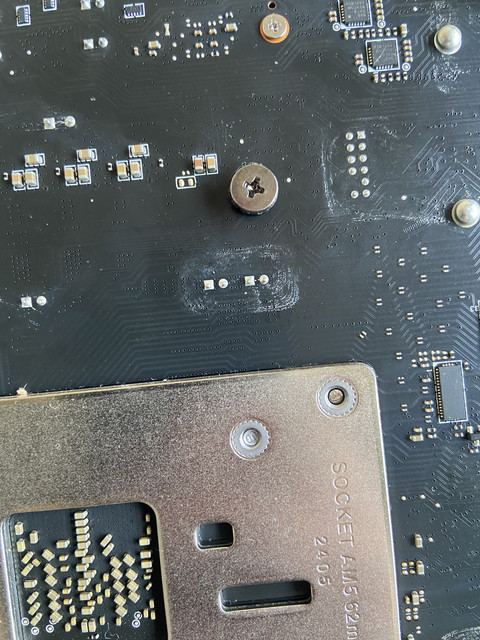 Corroded Microcontroller Potential mobo corrosion/damp damage? — ImgBB