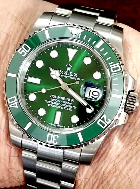 15736619922272