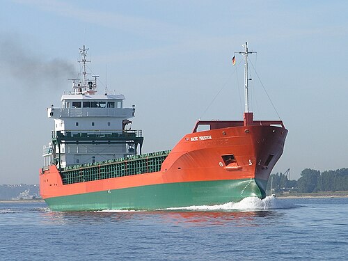 Le Brilliante, ex-Baltic Prestige de 1997, caboteur de 5 500 tpl.