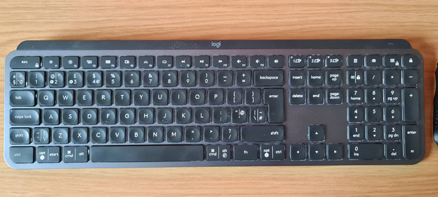 Logitech-MXKeys