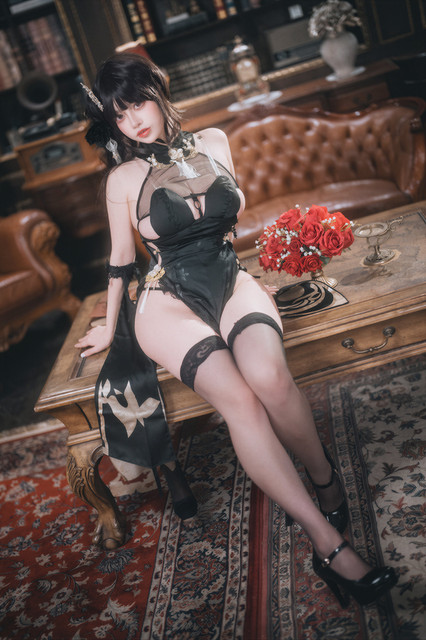 045