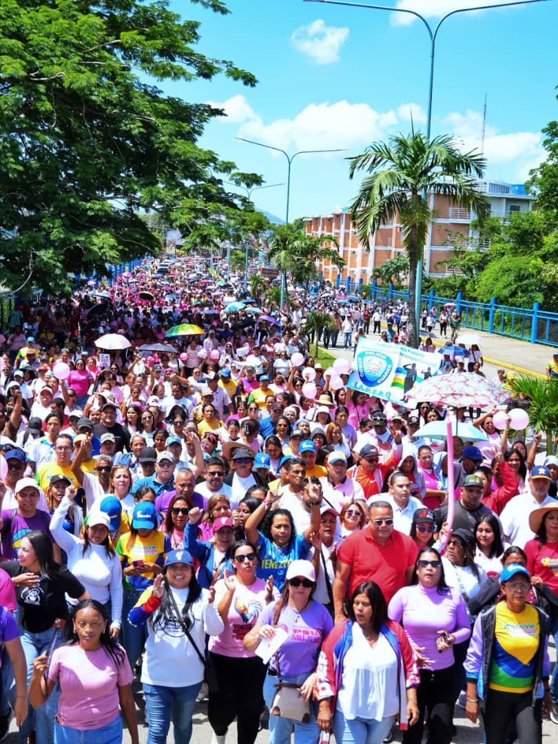 Alcaldesa Katherine Guanipa: "Venezuela avanza hacia la nueva época con visión hacia el futuro para el  renacer del país"