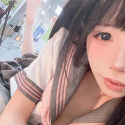 Yiko湿润兔 地铁萌妹 自拍 (65)