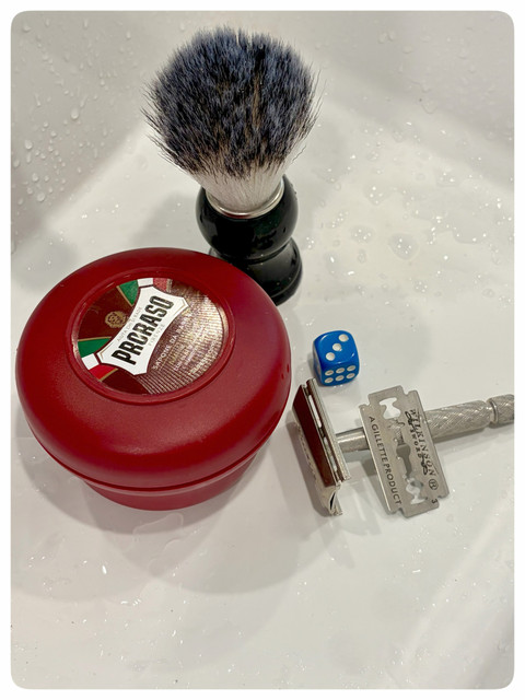 basic w red proraso star.jpg