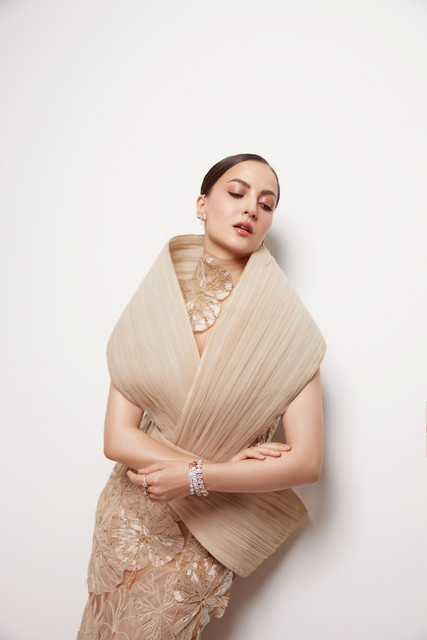 ELLI-AVRRAM-0-1-Copy