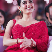 Ashika Ranganath (5)
