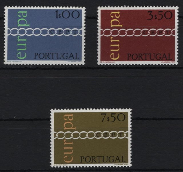 472