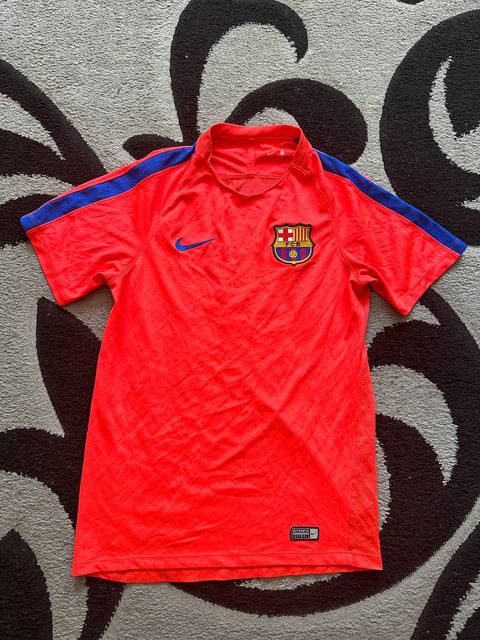barca-16-train-pink1