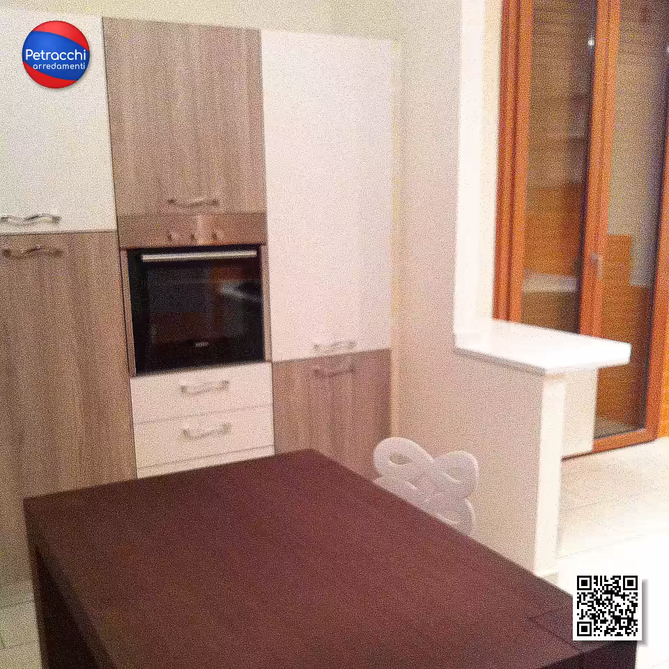 Sala da pranzo: tavolo e sedute Sala da pranzo: tavolo e sedute