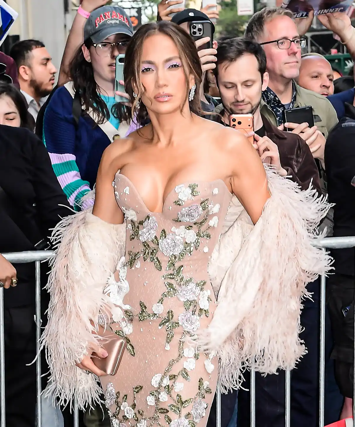 Jennifer Lopez reînvieste tendința Lash din anii 2000