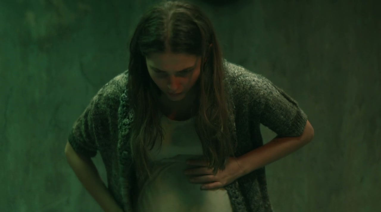 Girl in the Basement Screenshot