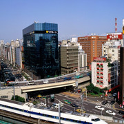 372544