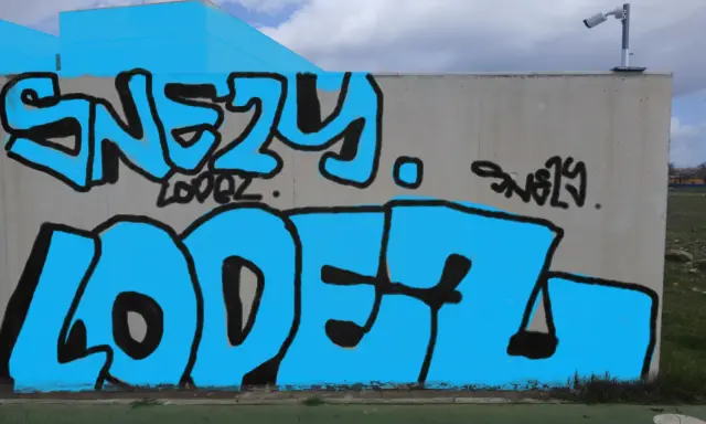 Graffiti artwork by snezy