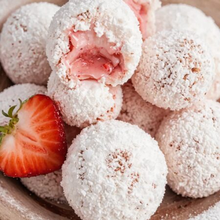 Easy Strawberry Truffles Recipe