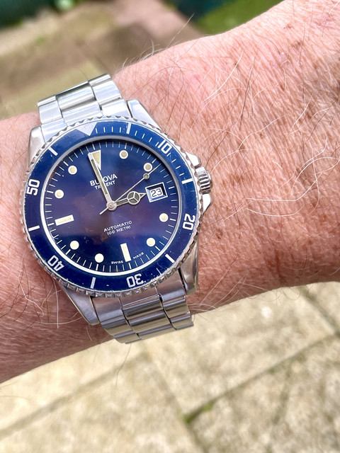 Je vous présente ma Bulova Trident de 1983 IMG-7837